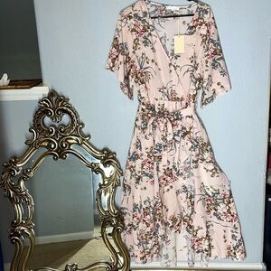 Keluummi Floral Maxi Dress